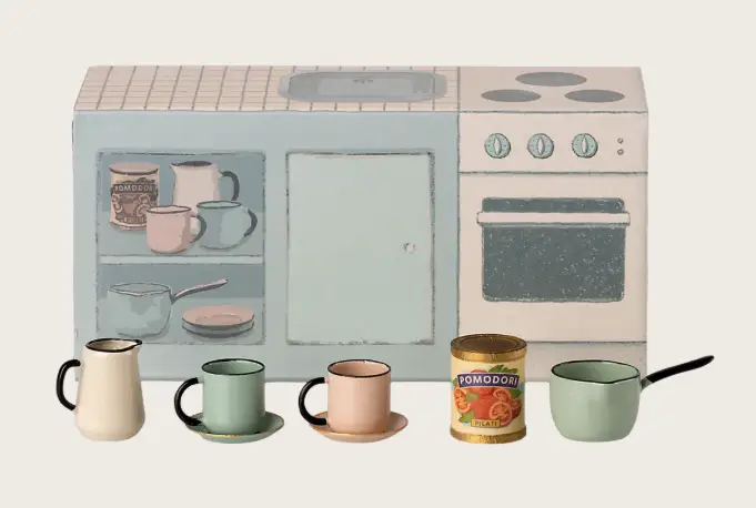 Maileg kitchen counter by Citron Grenadine