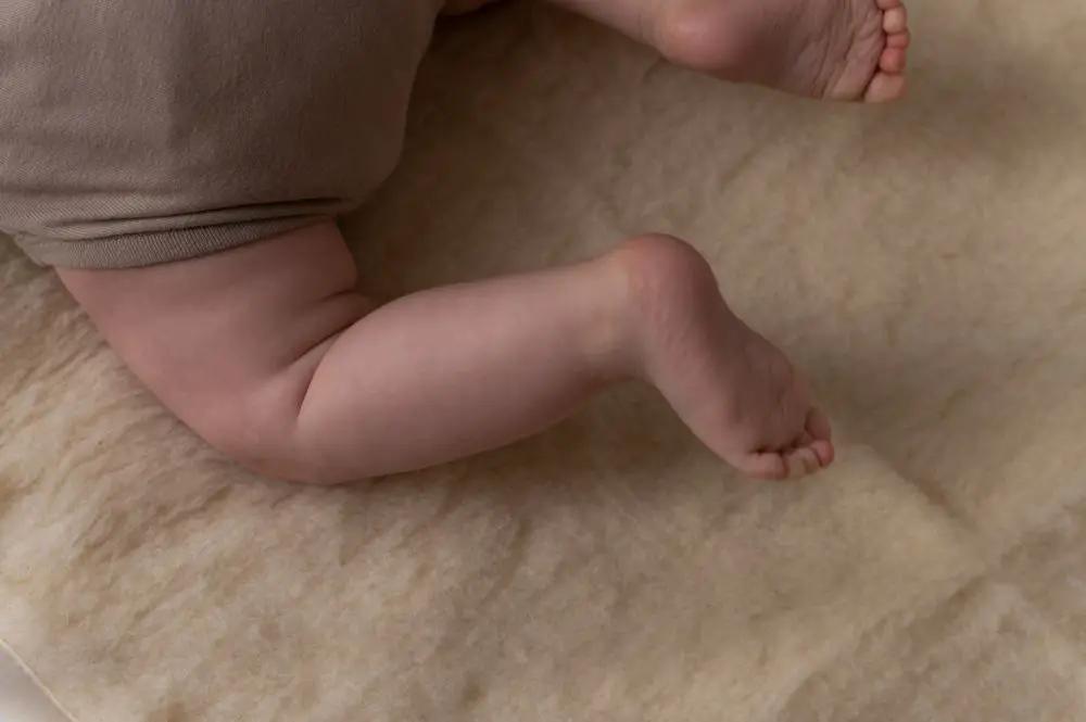 ALWERO SUR-MATELAS en laine by Citron Grenadine