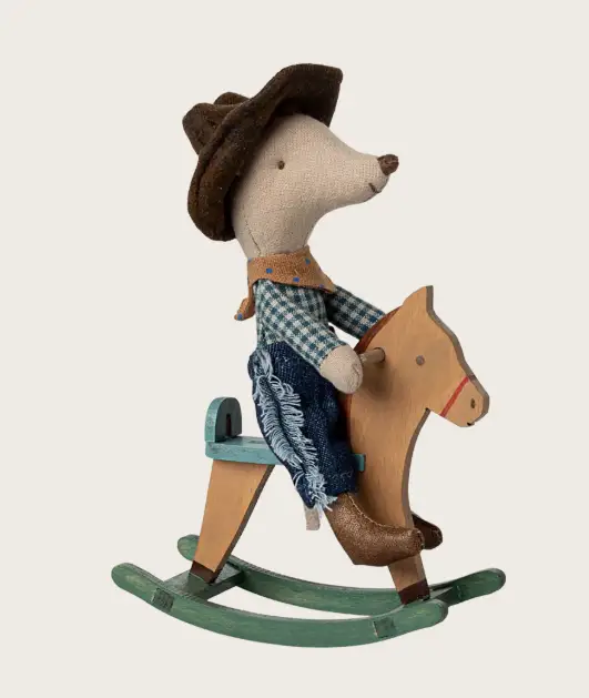 Maileg cowboy sur son cheval à bascule by Citron Grenadine