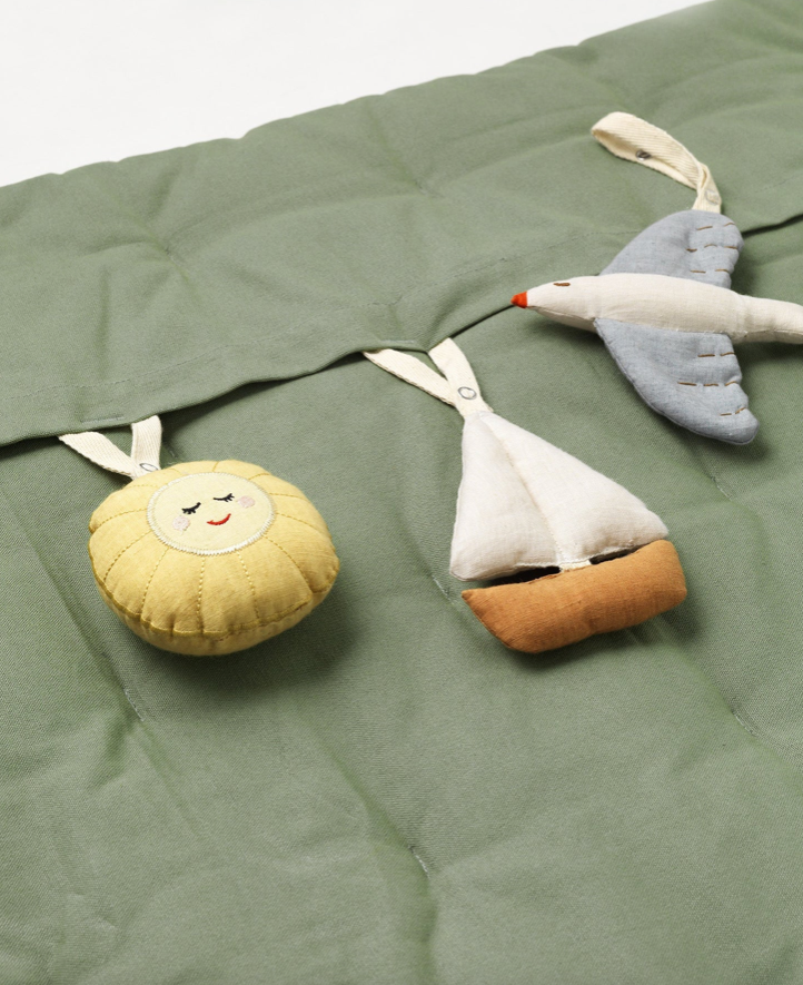 DEAR APRIL lot de 3 jouets / sailboats by Citron Grenadine