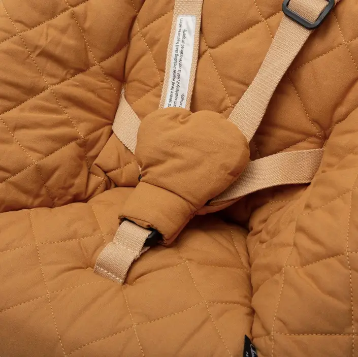 Charlie Crane coque newborn TOBO / camel by Citron Grenadine