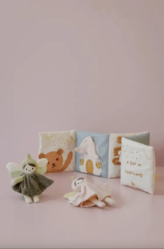 FABELAB livre en tissu / fairyland by Citron Grenadine