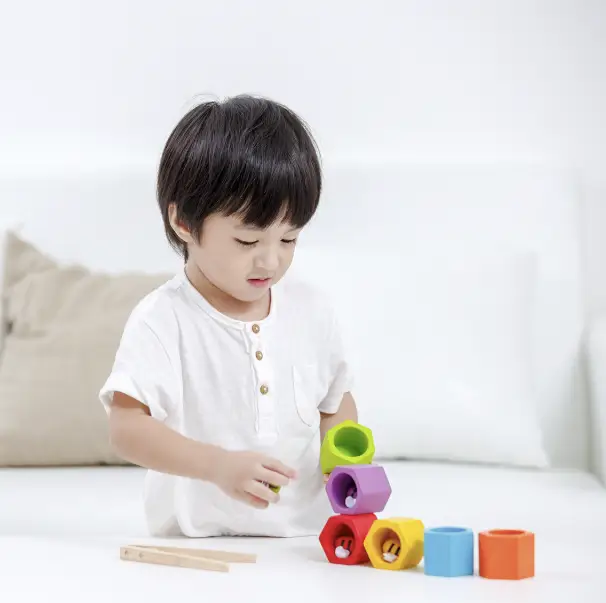 PLAN TOYS nid d'abeilles +3 ans by Citron Grenadine