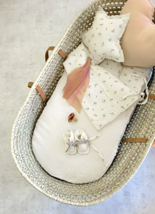 BABYSHOWER nid d'ange comfort / roseberry by Citron Grenadine