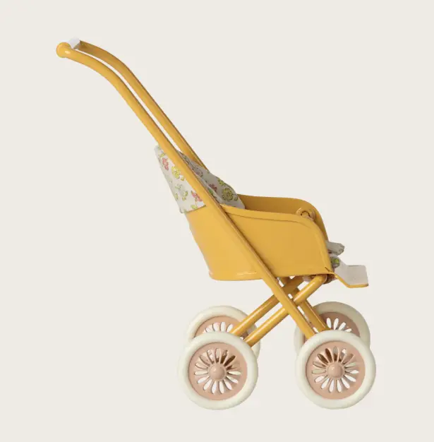 Maileg micro poussette / jaune by Citron Grenadine