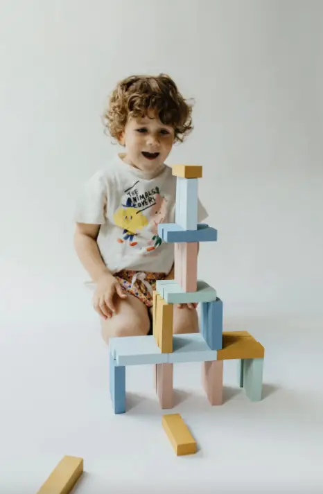 MOES PLAY tower blocks by Citron Grenadine