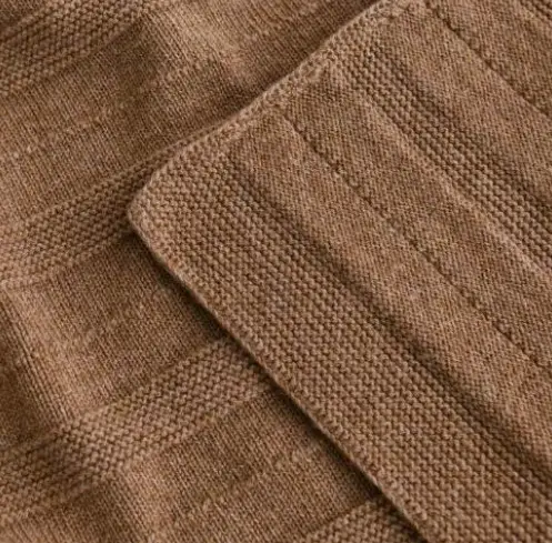 HVID plaid holly / walnut by Citron Grenadine