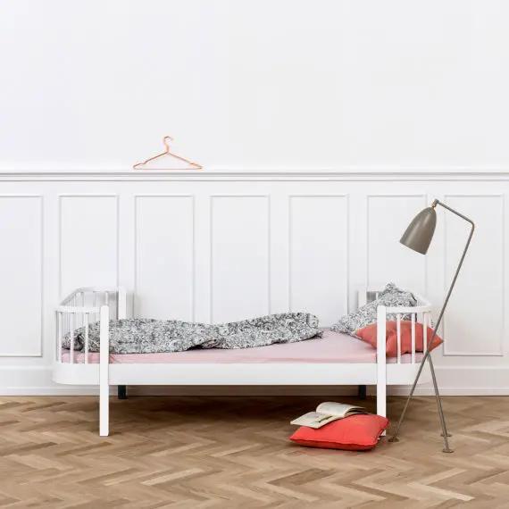 Oliver Furniture Lit Wood Original by Citron Grenadine