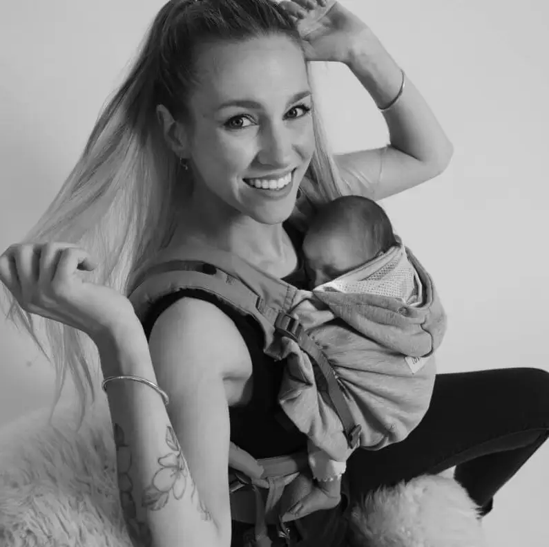 LOVE RADIUS porte-bébé HoodieCarrier 2 / gris by Citron Grenadine