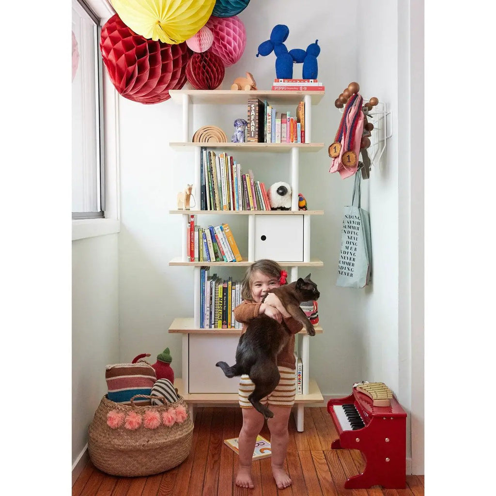 OEUF mini library bibliothèque verticale by Citron Grenadine