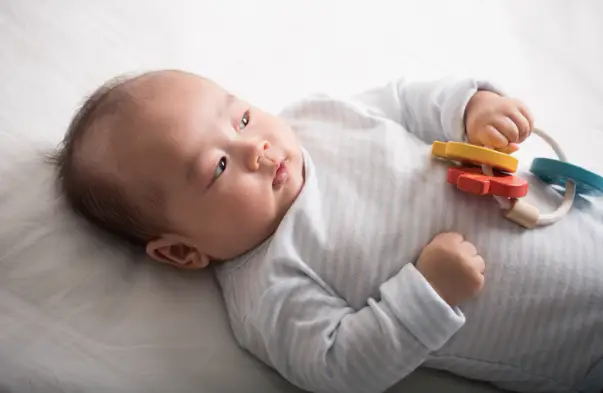 PLAN TOYS hochet clés 0+ by Citron Grenadine