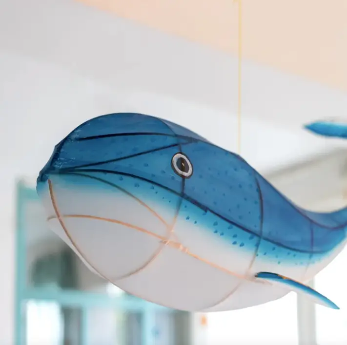 PETIT PAN suspension lampion baleine by Citron Grenadine
