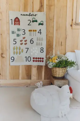 LORENA CANALS déco murale / farm numbers by Citron Grenadine