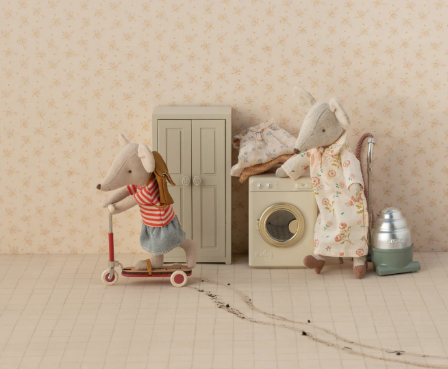 Maileg souris grande soeur by Citron Grenadine