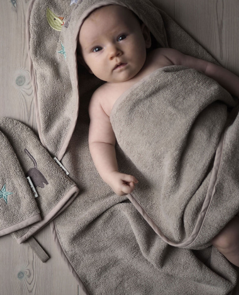 DEAR APRIL petal cape de bain / moon cat by Citron Grenadine