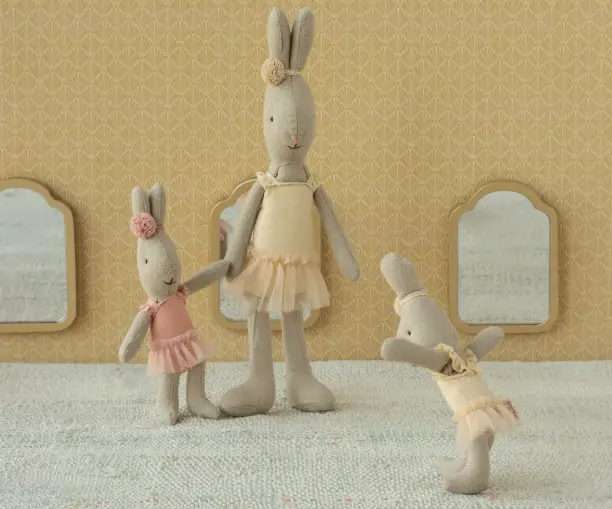 Maileg Rabbit, Micro - Ballet suit and skirt cream by Citron Grenadine