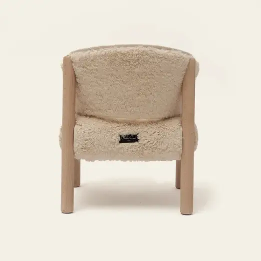 Charlie Crane chaise SABA fur milk by Citron Grenadine