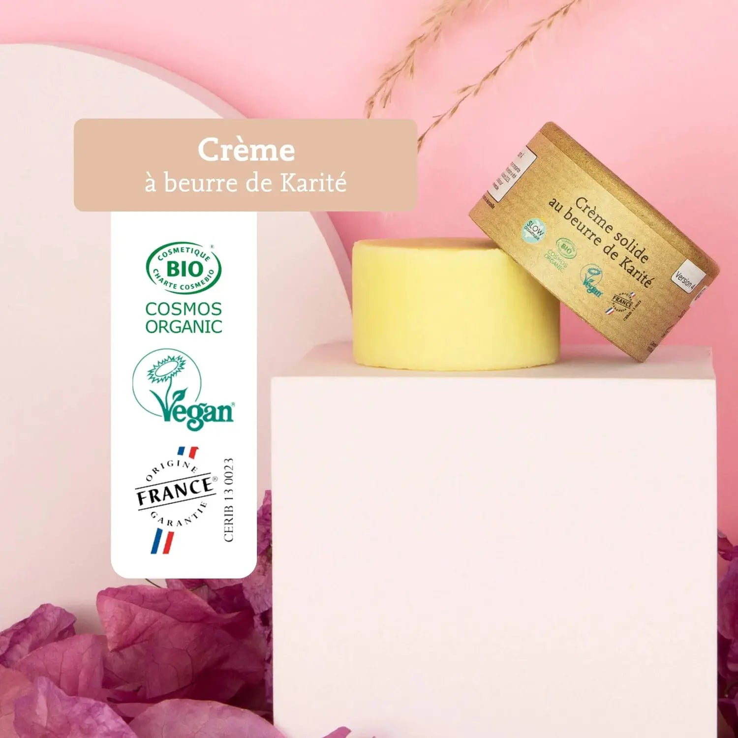 Crème solide au beurre de karité COMME AVANT par Citron Grenadine, protection solaire; rond jaune et emballage kraft.