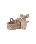 Maileg bébé souris dans son couffin / rose