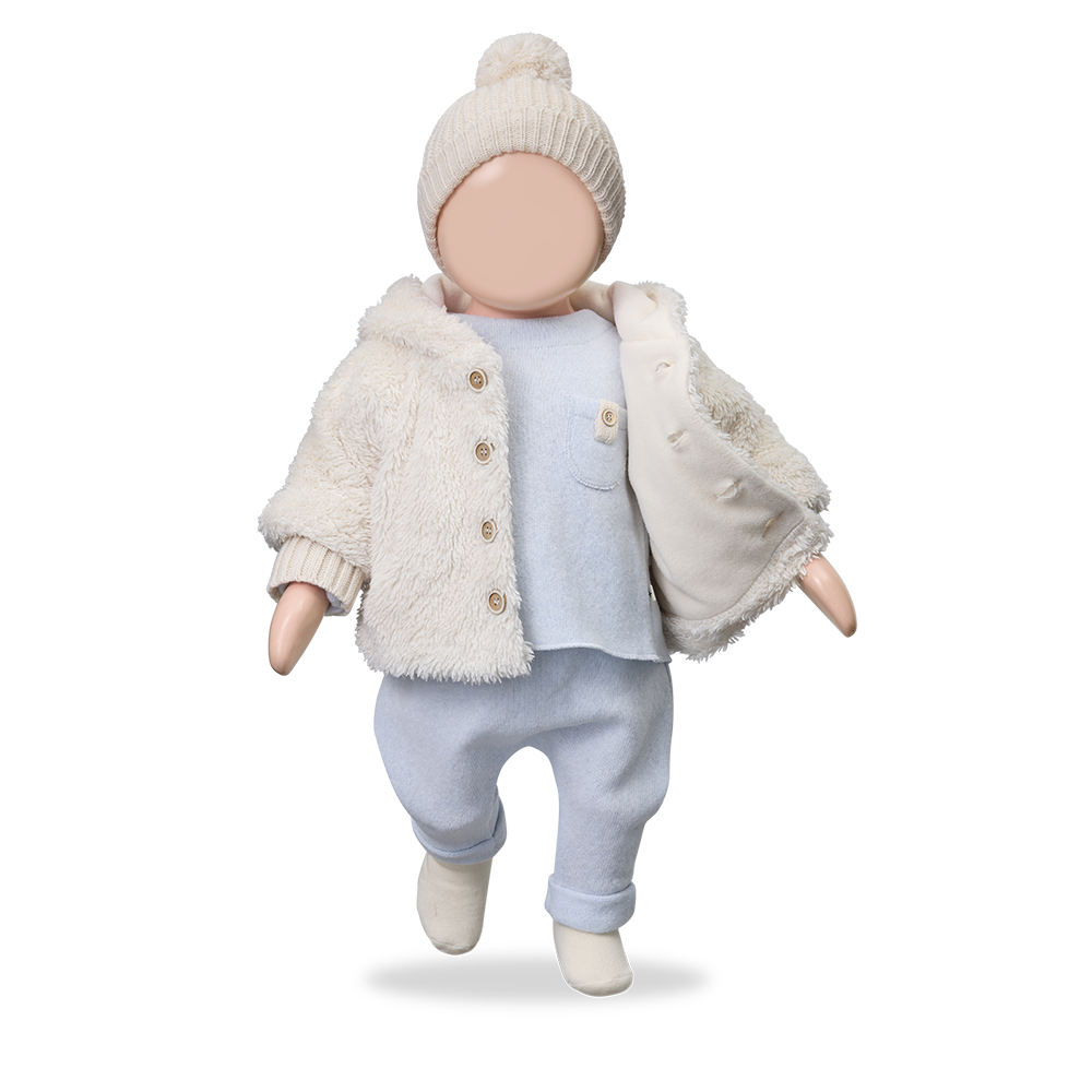 Brantes pull ciel by Citron Grenadine — baby sky-blue sweater with beige faux-fur coat and cream knit hat