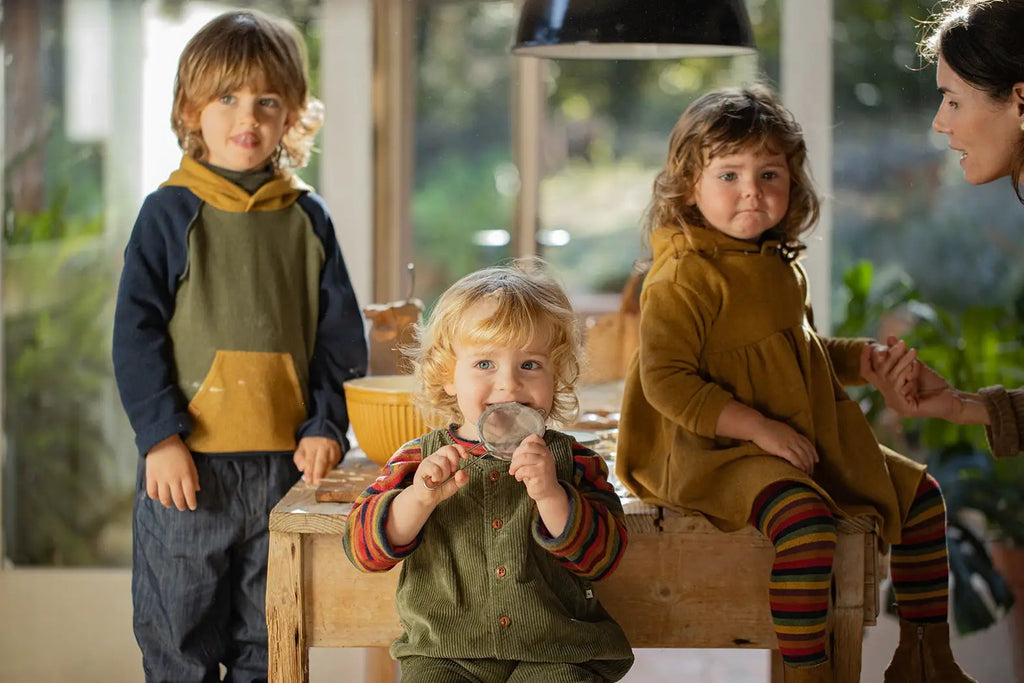 Yoho salopette khaki for kids; olive corduroy overalls with front buttons, Citron Grenadine