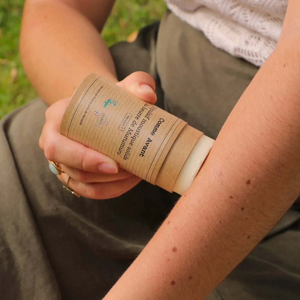 COMME AVANT répulsif anti-moustique solide au beurre de murumuru, barre beige dans emballage kraft