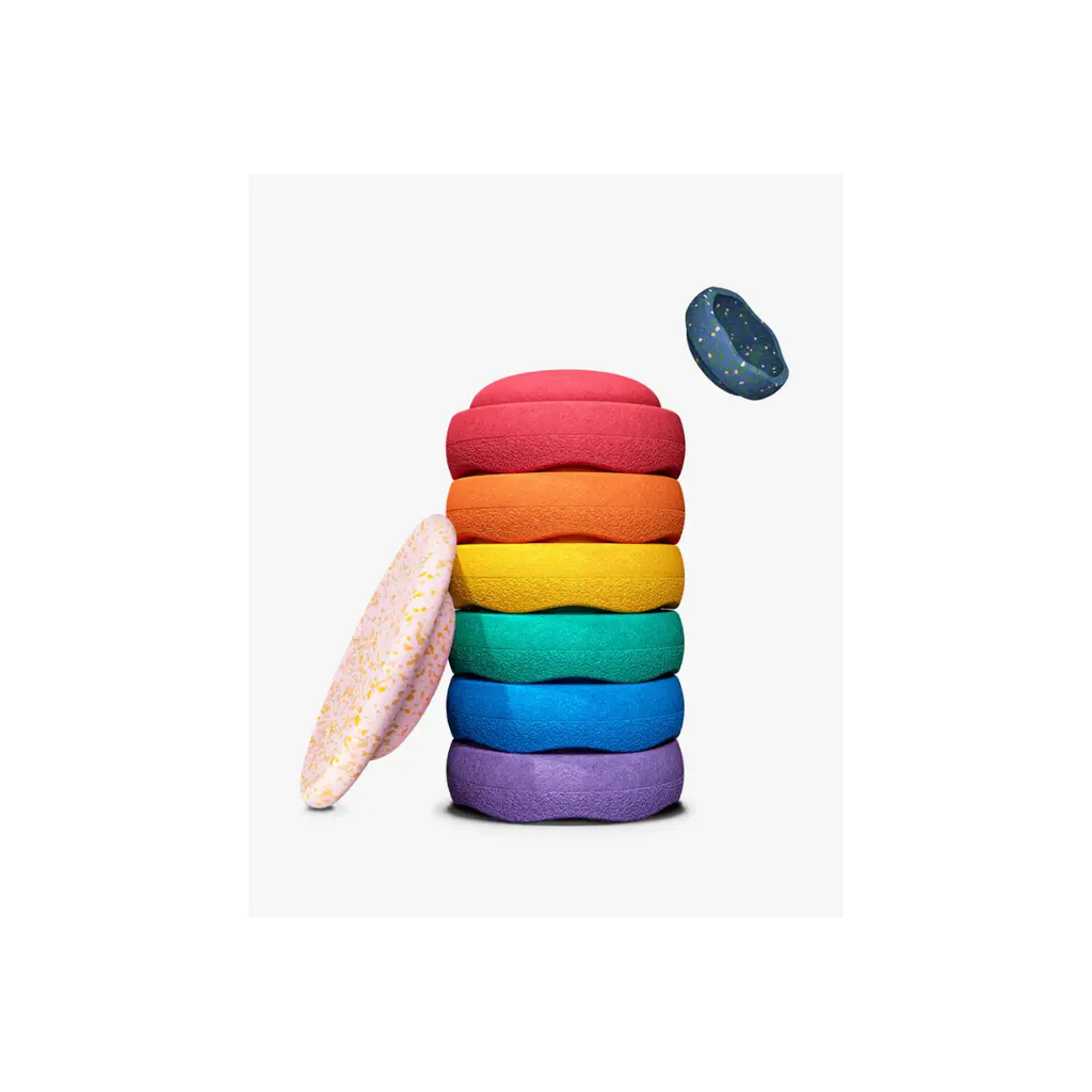 Stapelstein rainbow set water lily colorful stack of discs by Citron Grenadine