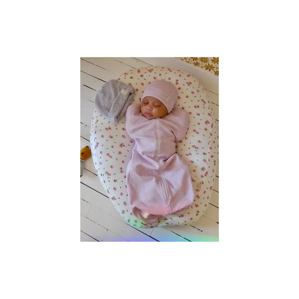 TANTE REINE emmailloteuse bonbon swaddle by Citron Grenadine, pink striped