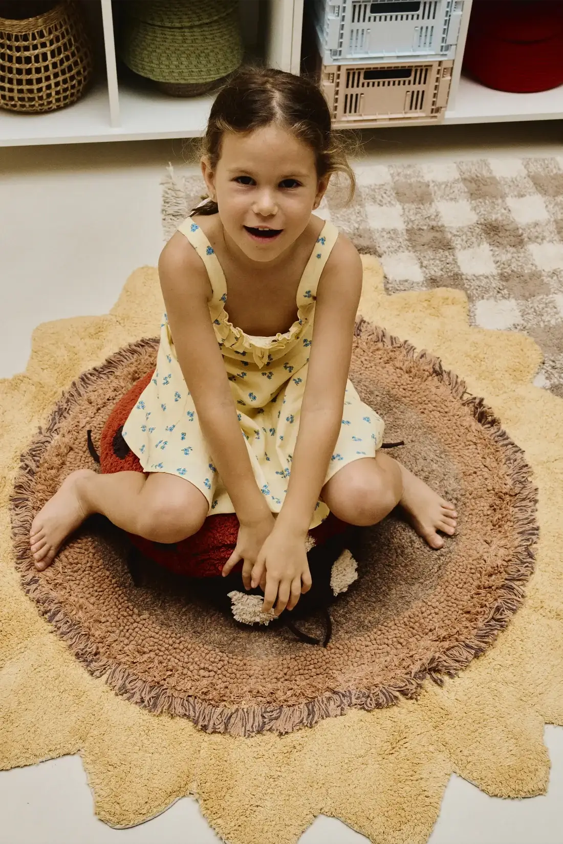 Tapis lavable Lorena Canals Sunflower, petit tapis rond beige/brown par Citron Grenadine